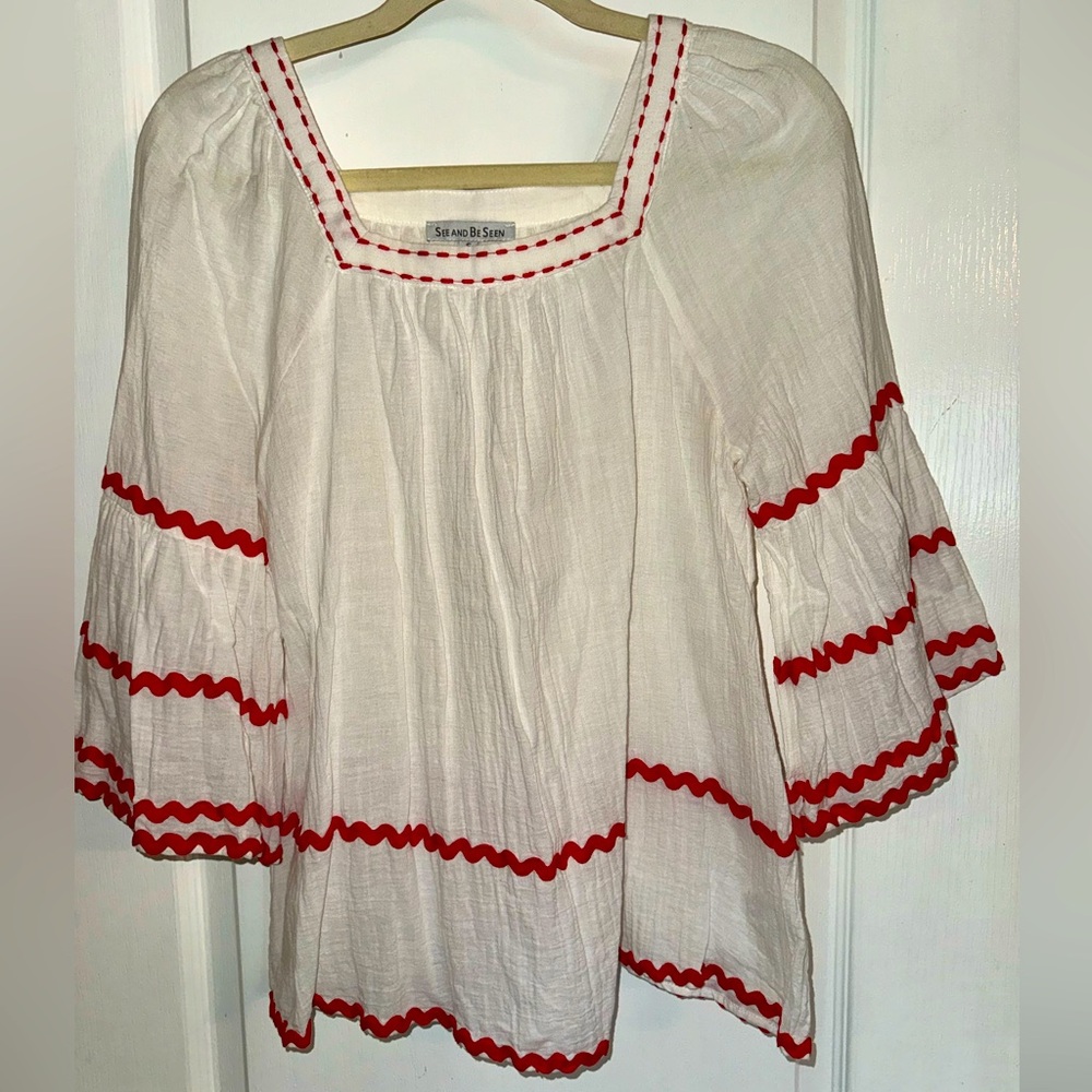 See and Be Seen Red and White Boho Peasant Top Size Small